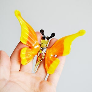 Orange Glass Butterfly Figurine – Miniature Blown Glass Insect – Collectible Butterfly Sculpture – Garden Decor Gift – Handmade Butterfly