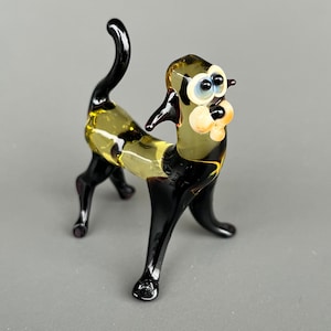 Collectible Cat Glass Figurine – Blown Glass Cat Sculpture – Murano Style Miniature – Handmade Art Glass Kitty – Unique Cat Lover Gift
