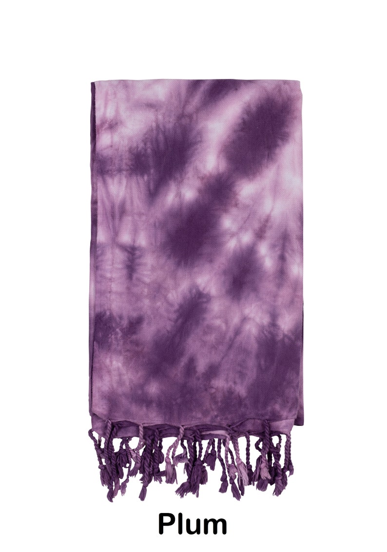 Tie-Dye Beach Towel: Add a Pop of Color to Your Beach Day