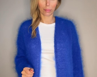 Handgestrickte Mohair Strickjacke, königsblaue Wolljacke, grobstrick Oversized Pullover