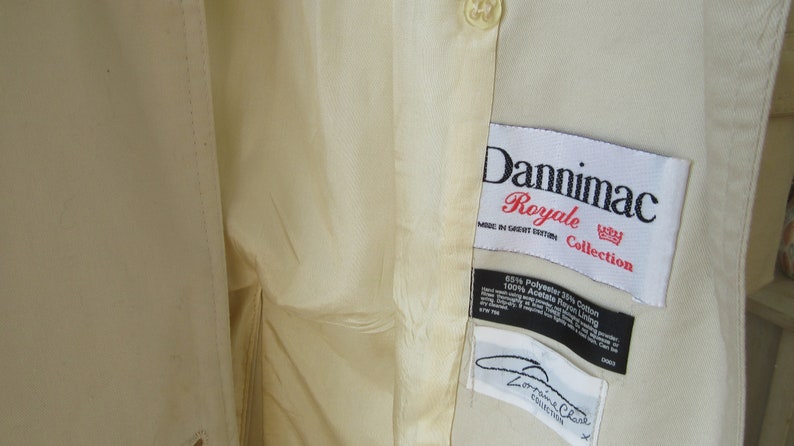 Vintage Rain Mac 1970 Lorraine Chase by Dannimac Retro Raincoat Vintage Women/'s Raincoat Vintage Women/'s Clothes Size 16