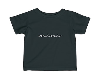 Mini Mama Baby camiseta de manga corta, regalo para mamá, mini guión de mamá, camiseta de bebé