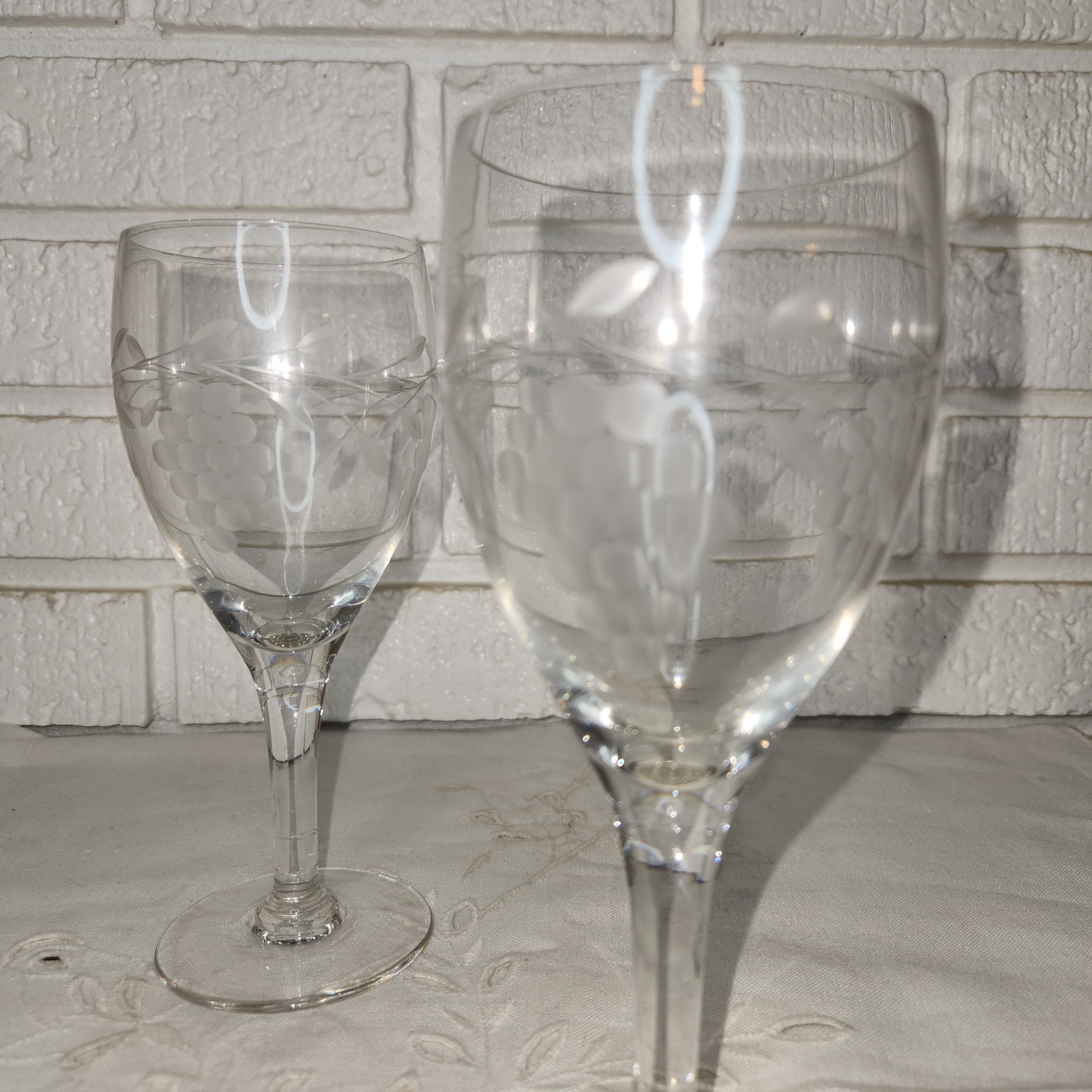 Set of 2 Large 10-3/4 Tall Etched Grapes Fancy Cocktail Martini Glasses