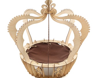 Lit d’artisanat en bois Royal Crown