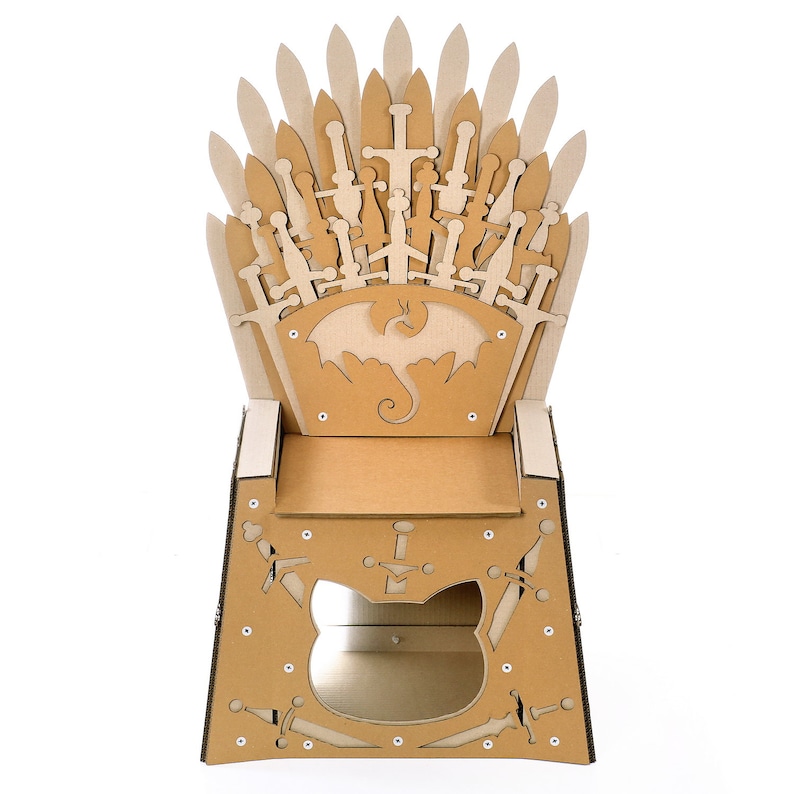 Iron Throne Cardboard Cat House zdjęcie 2