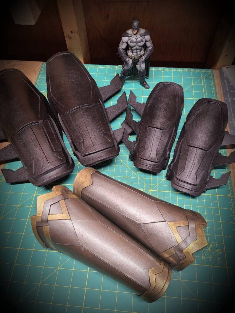 gauntlet Wonder Woman bracers