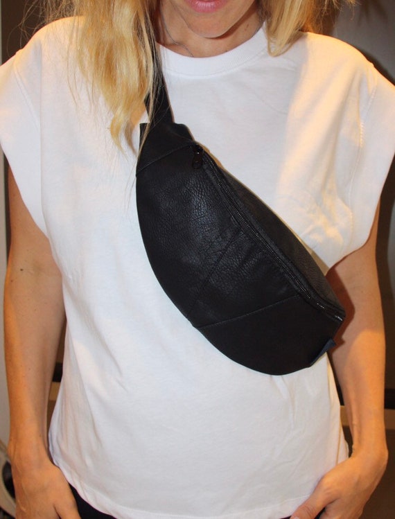 Pot belly top fanny pack