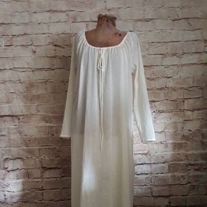 Dress made of thin cotton with adjustable neckline, underdress cotton, underdress medieval, role play, fantasy, LARP, SCA, folk