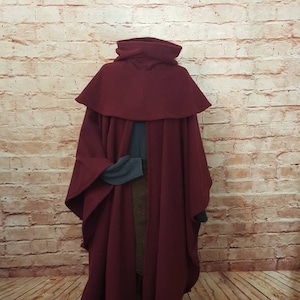 Cape and hood burgundy red made of wool fabric hood short, cape medieval, cape viking, cape fantasy, cape larp, SCA, ranger