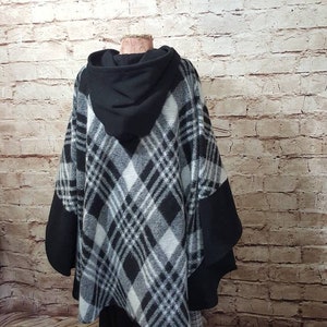 Cloak gray black checked made of wool knit, cape medieval winter, fantasy, SCA, Larp, role play, cape checked, cape Larp