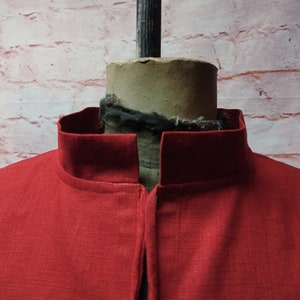 Shirt with stand-up collar linen red, shirt medieval, shirt viking, shirt larp, knight, shirt fantasy, SCA shirt, boho linen, festival, folk