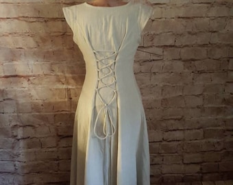 robe longue en lin naturel, robe en lin été naturel, robe médiévale en lin, festival de robes en lin, hippie, boho, larp, SCA, médiéval