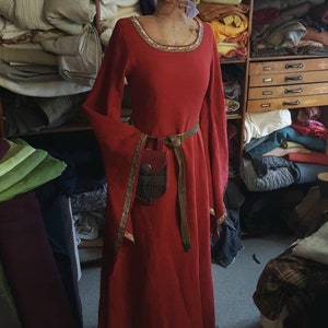red dress made of 100% linen with Celtic border and trumpet sleeves, medieval red dress, linen dress, SCA dress, fantasy, role play