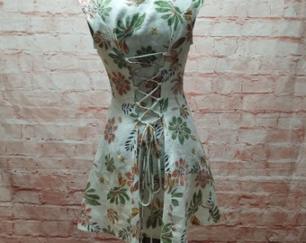 Kleid aus Leinen natur mit Blumen, Sommerkleid kurz mit Schnürung, Kurzkleid,Mittelalter, Rollenspiel, Festival, Hippie , Boho, Larp, SCA