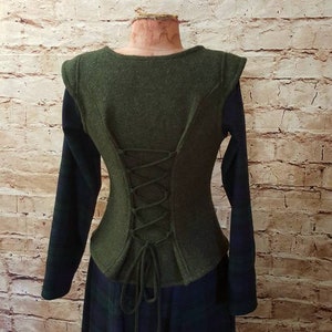 Bodice made of 100% wool, medieval bodice wool green, fantasy, LARP, Viking, vest green, wool vest, SCA, role play, garment