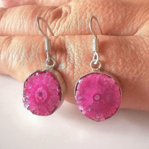 Rosa Druzy Achat Ohrringe und 925 Sterling Silber, Rosa Achat Natürliche Geode Ohrhänger, Druzy Quarz Designer Schmuck