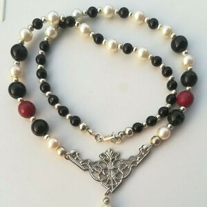 Racconta la tua storia con un Gioiello: leggi la storia di EmeralDesire Gioielli! Io realizzo Gioielli di Design con vere Pietre Naturali.