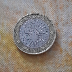 1 Euromynt FRANKRIKE 1999 SÄLLSYNT Präglingsfel Libertè Egalitè Fraternitè För SAMLARE Livets trädmynt i begränsad upplaga