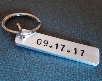 Date Keychain Anniversary Gift Birthday Gift Personalized Gift  Wedding Date Anniversary Date Special Date Custom Engagement Gift Keychain