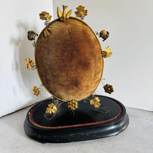 Antique French Marriage Cushion Stand |  Globe De Mariée