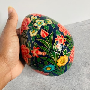 Caja grande para huevos con diseño floral de Cachemira y papel maché