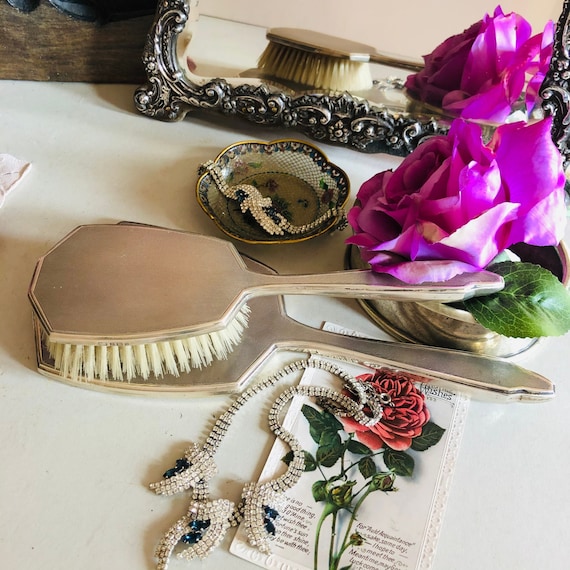 Vintage Floral Hand Mirror and Comb Set - Purple and Gold Amazon.com: BYVUTE Handheld Mirror Set, Vintage Makeup  main image 4