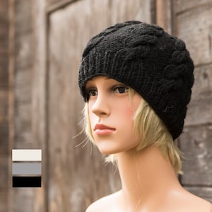 Unisex hat with braid pattern made of sheep's wool, fleece lined, black, grey, white, wool white