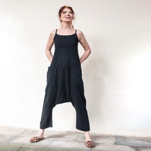 Baggy cotton dungarees with two pockets, black