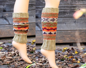 Colorful leg warmers made of sheep's wool lined with fleece, patterned, green, orange