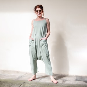 Baggy cotton dungarees with two pockets, lime green