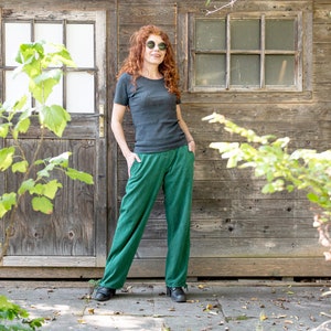 Pantalon large Ännlin en coton fin et doux, vert malachite image 3