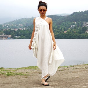 Graues Sommer Leinen Kleid, Leinen Kleidung, Asymmetrisches Kleid, Langes Flachs Kleid, Boho Kleid, Leinen Kaftan, Rüschen Kleid, Ein Schulter Kleid