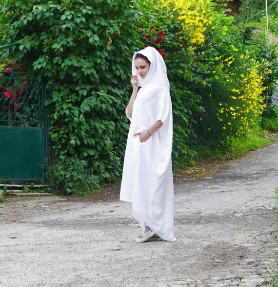 hooded kaftan
