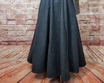 Riding skirt gray wool, XS-XL wrap skirt, horse and rider, riding in winter, long skirt photo shoot, Toraxacum