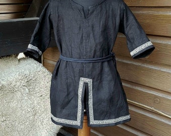 Black tunic for knights and Vikings, linen tunic for children, medieval costume boy and girl, LARP, SCA, Toraxacum