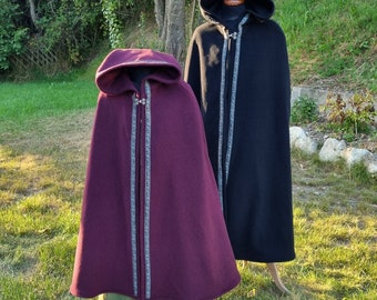 Children's cloak with long hood, medieval cape with Celtic trim for girls and boys, Toraxacum