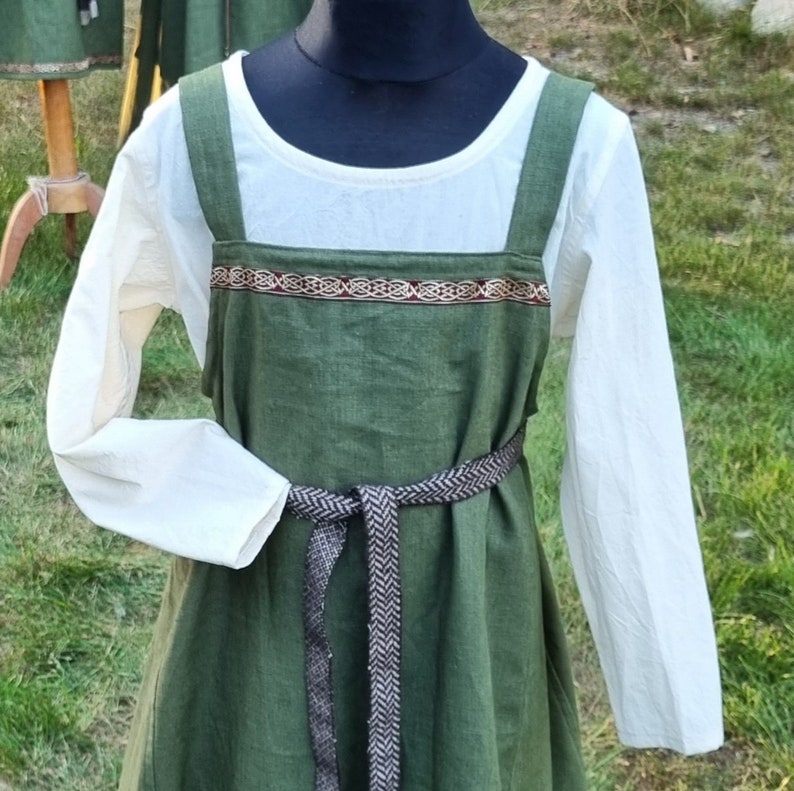 Robe tablier pour filles vikings vert olive, surrobe médiévale, tablier Wiki enfant, LARP, SCA, Toraxacum image 3