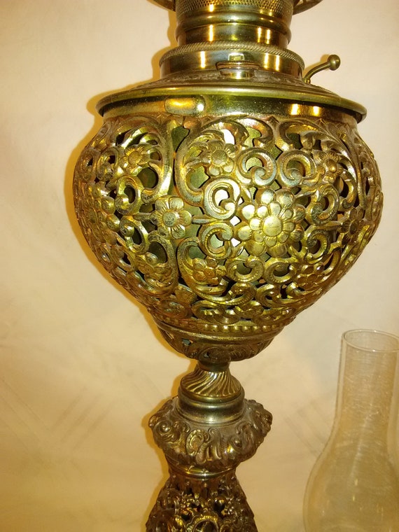 ornate table lamp