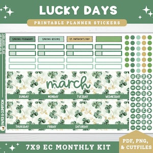 Könnte beinhalten: Ein Planer-Aufkleberbogen mit einem grünen und goldenen Kleeblattmuster, beschriftet mit "März". Enthält Aufkleber für "Spring Forward", "Spring Begins" und "St. Patrick's Day". Enthält eine Vielzahl von Aufklebern für die Tagesplanung und einen Monatskalender.