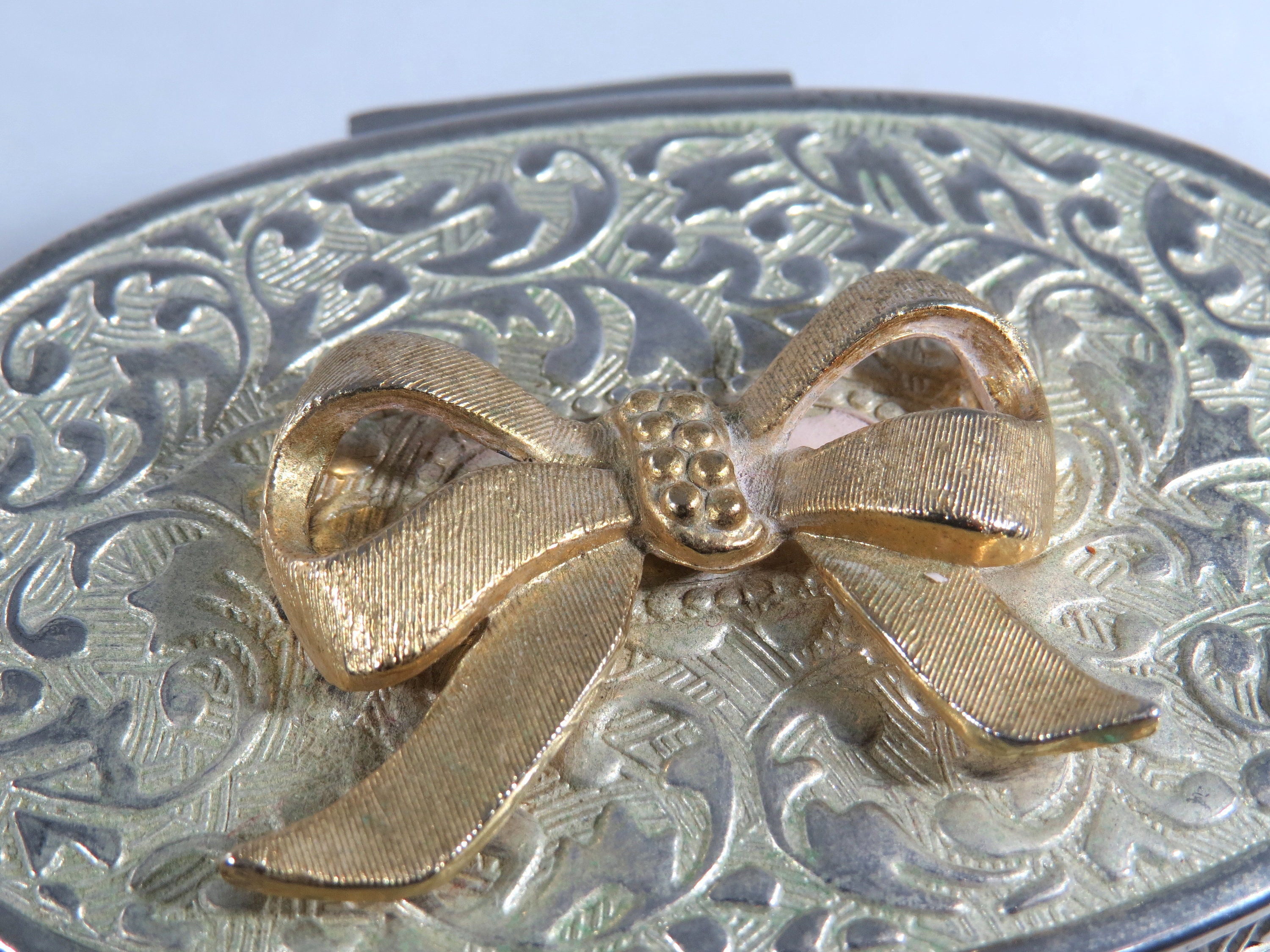 Fine Hand Crafted Metal Oval Bow Box