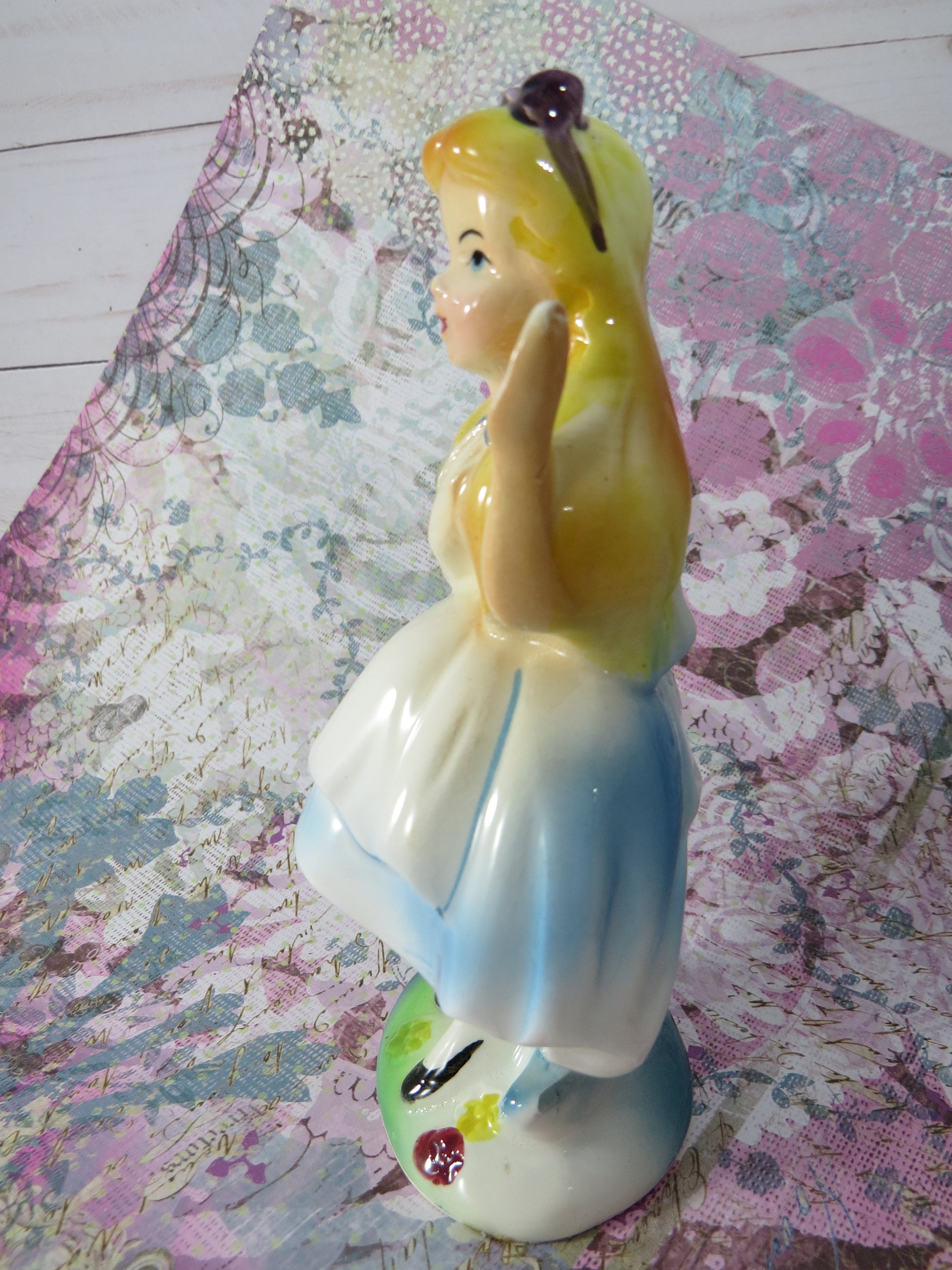 alice and wonderland figures
