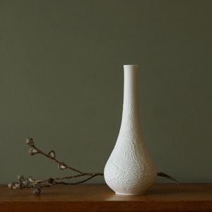 AK KAISER Bisque Porcelain Op Art Vase, White Abstract Relief decor, Bavaria Germany