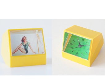 Amazing Yellow and Green Mid Century alarm clock, pin-up decor. By Europa, Germany