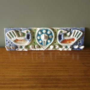 Mid-Century Ceramic Towel Rack – Scandinavian Style Wall Hook with Birds – 1960s Vintage – Handcrafted Pottery