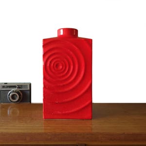 Steuler, vase rouge en « Zyklon » l 194/25 Cari Zalloni l Poterie ouest-allemande