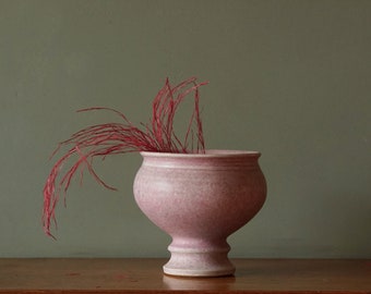 Pink Mid Century Planter, Dutch Studio Pottery by Rodolfo Gonzalez Mele,