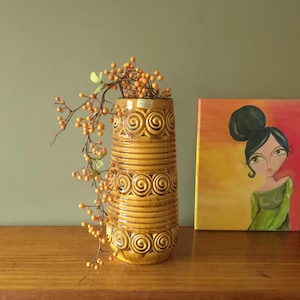 CARSTENS Large West German Vase 7452-30 – Mid Century Modern Pottery, Yellow Glaze with Swirl Design