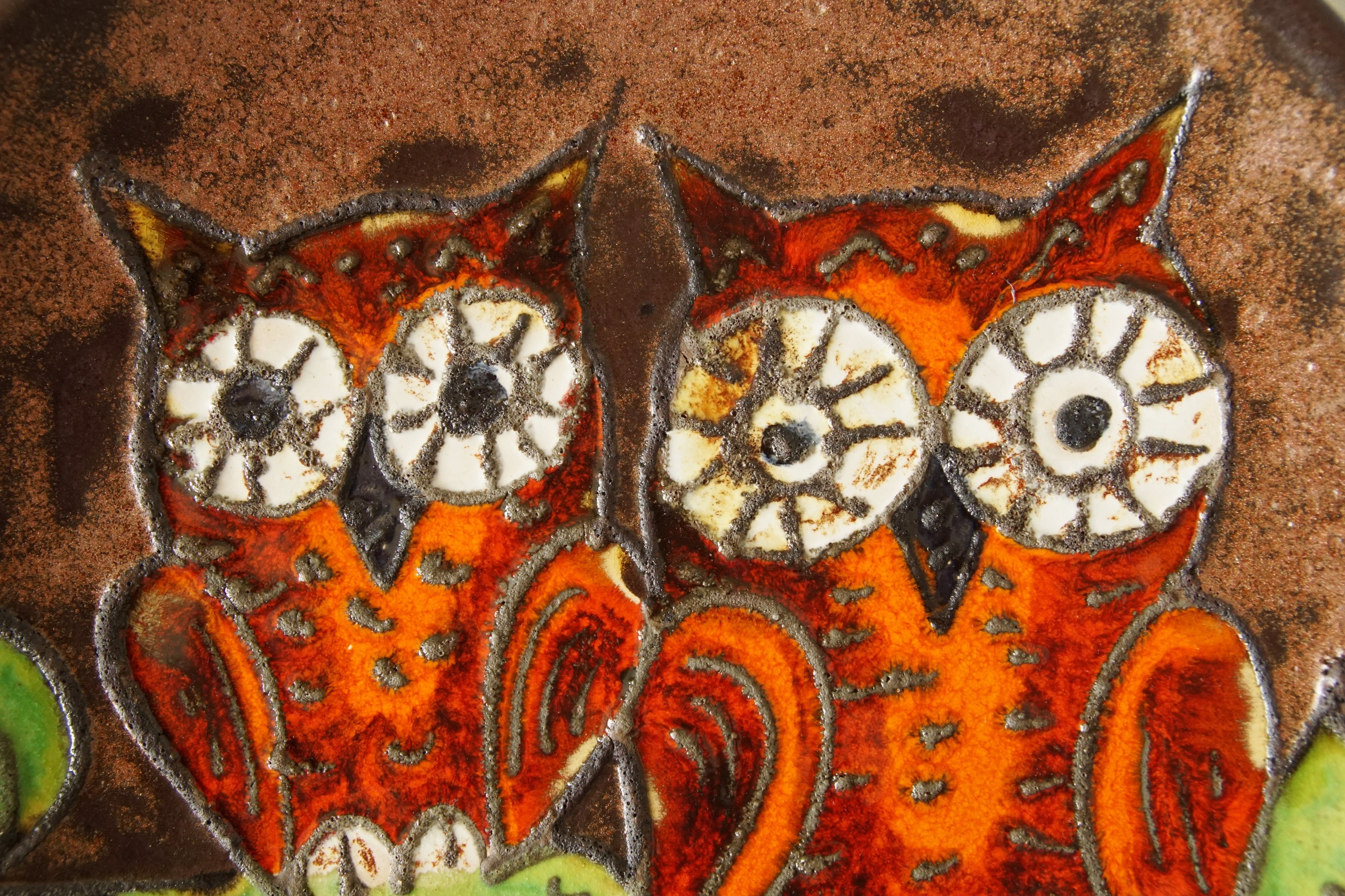 RUSCHA Colorful Mid Century Fat Lava Wall Plate, Owls Decor