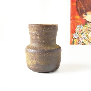 Jarrón brutalista Mobach de mediados de siglo, marrón y caramelo, cerámica holandesa