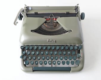 八 Amazon.com: Limari Home Janice Collection Modern Style Velour